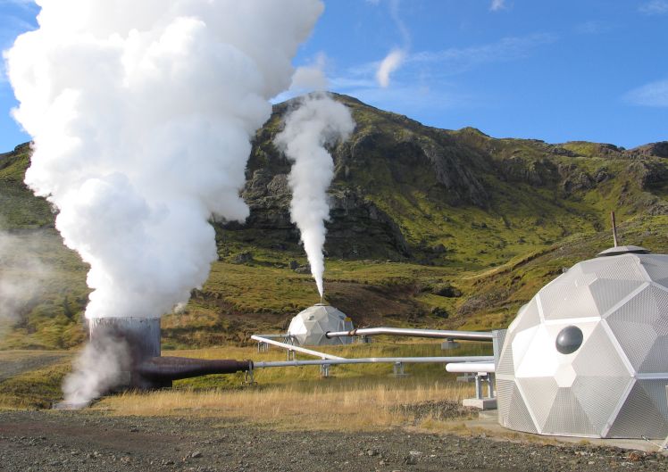 Geothermal Wellhead and Silencer in Iceland